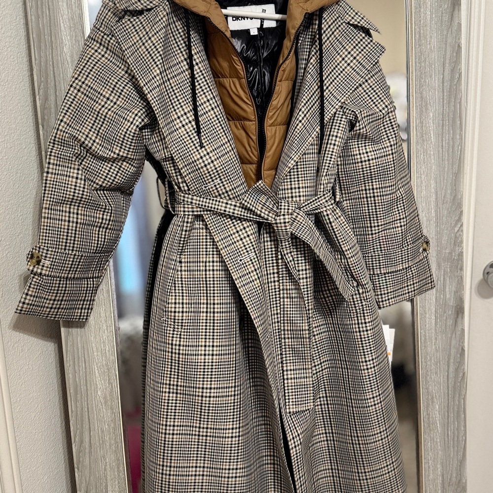 DKNY Jeans Women's Mixed-Media Puffer Trench Coat - Picture 5 of 10